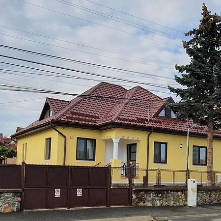 Yellow House Сібіу Екстер'єр фото